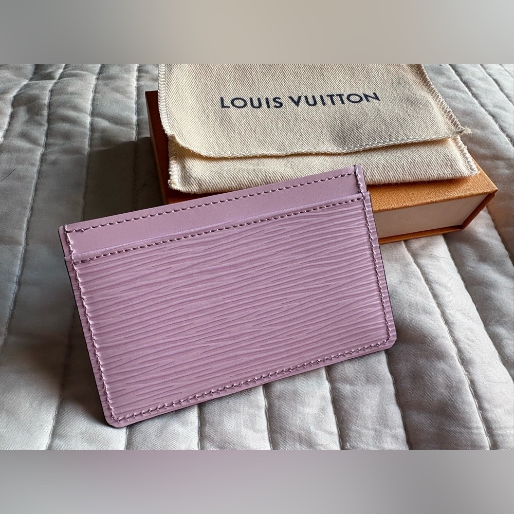Louis Vuitton Epi Leather Card Holder Pink Lilac M82352 - Picture 2 of 8